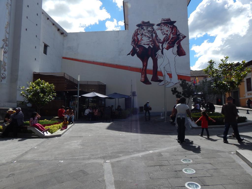 Departamento Quito Historicoアパートメント エクステリア 写真