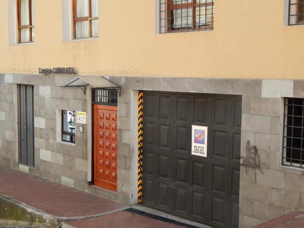 Departamento Quito Historicoアパートメント エクステリア 写真