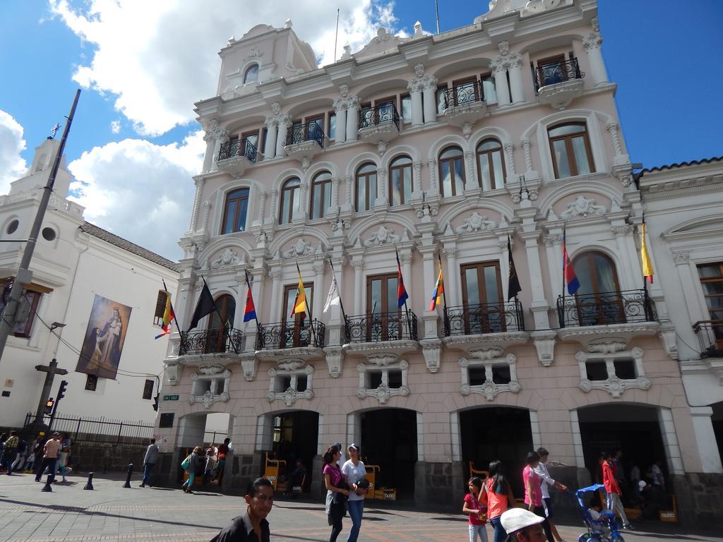 Departamento Quito Historicoアパートメント エクステリア 写真